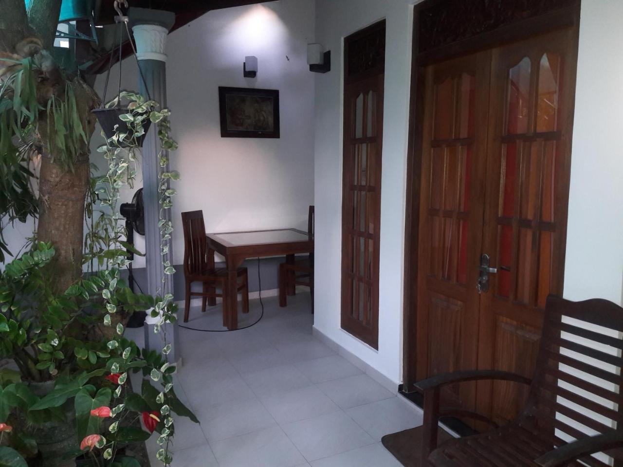 Aayu'S Guest Bentota Exterior foto