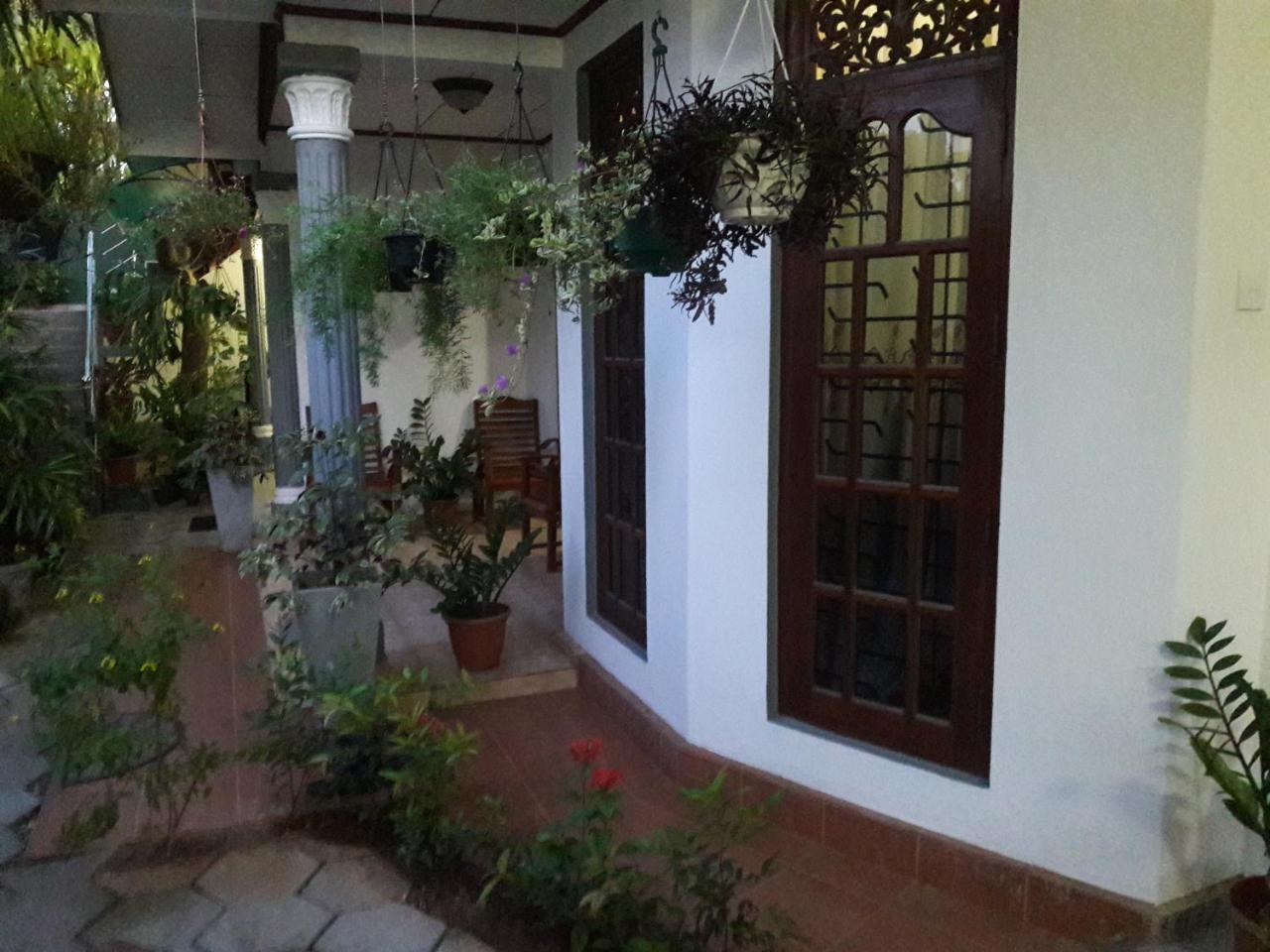 Aayu'S Guest Bentota Exterior foto